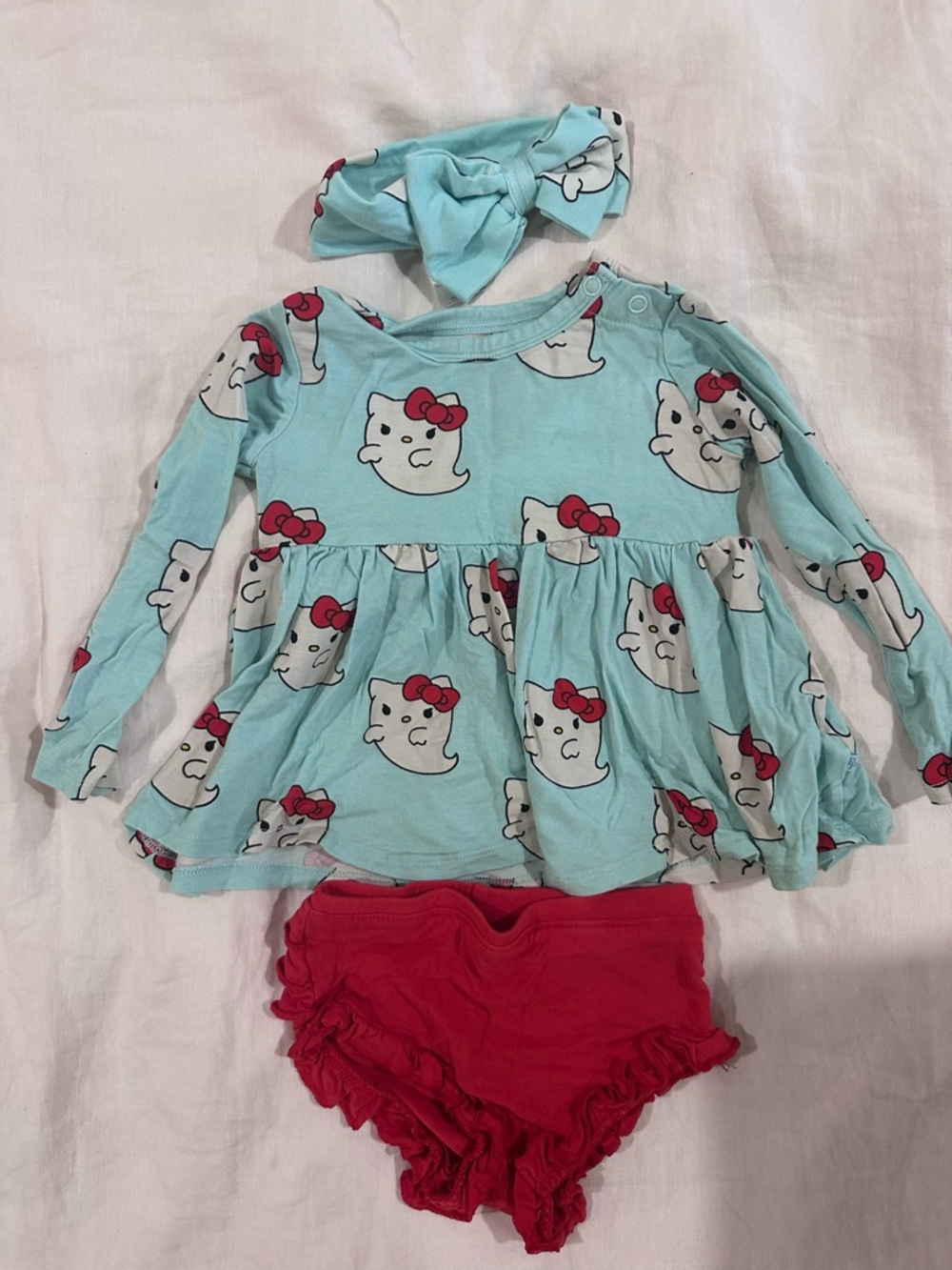 Posh Peanut x Hello Kitty Print Long-Sleeve Top with Red Bloomers and Headband
